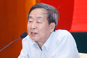中國(guó)投資協(xié)會(huì)張漢亞會(huì)長(zhǎng)宣布主席單位、副主席單位、秘書(shū)長(zhǎng)和副秘書(shū)長(zhǎng)名單