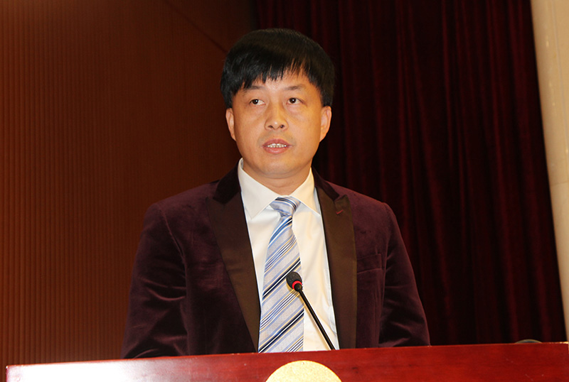 宏峰集團(tuán)（福建）有限公司董事長蔡鳳水發(fā)表演講