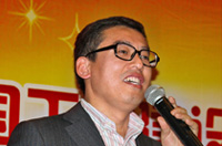 北京宏景世紀(jì)軟件有限公司總裁房宏做題為《人資系統(tǒng)在施工企業(yè)信息化中的應(yīng)用》的演講