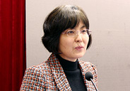 國家發(fā)改委投資研究所副所長、研究員楊萍作宏觀經(jīng)濟形勢及PPP改革背景演講