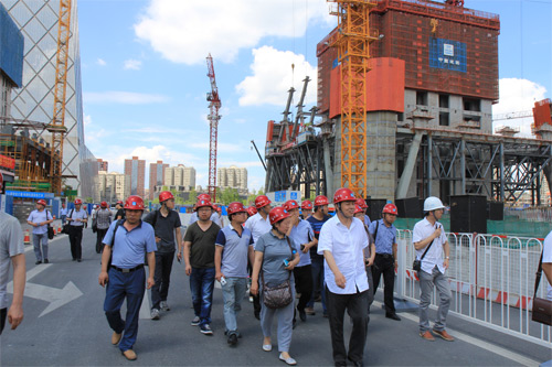 山西太行集團一行到中建三局(北京)中國尊項目現(xiàn)場考察觀摩
