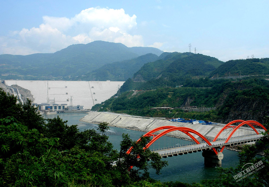 紫坪鋪大壩
